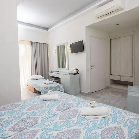 酒店 Anita Hotel- Adults Only