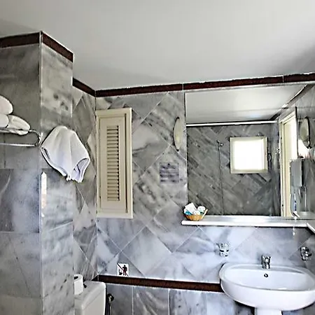 Anita Hotel- Adults Only Otel Resmo