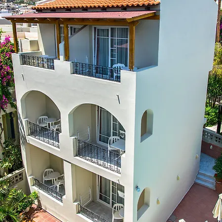 Anita Hotel- Adults Only レティムノ